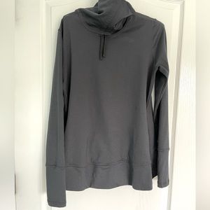 EUC Women’s Calia Turtleneck